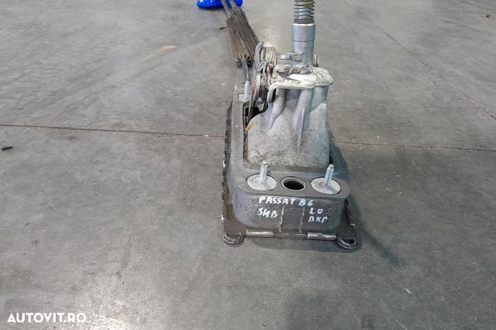 Timonerie cutie de viteza 1K0711061A 1K0711061A Volkswagen VW Passat - 3