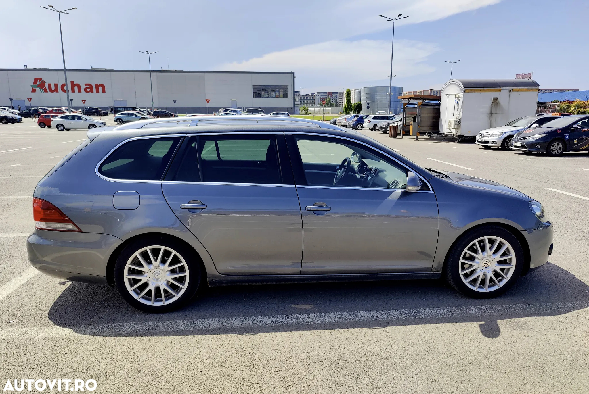 Volkswagen Golf Variant 2.0 TDI DPF Highline - 2
