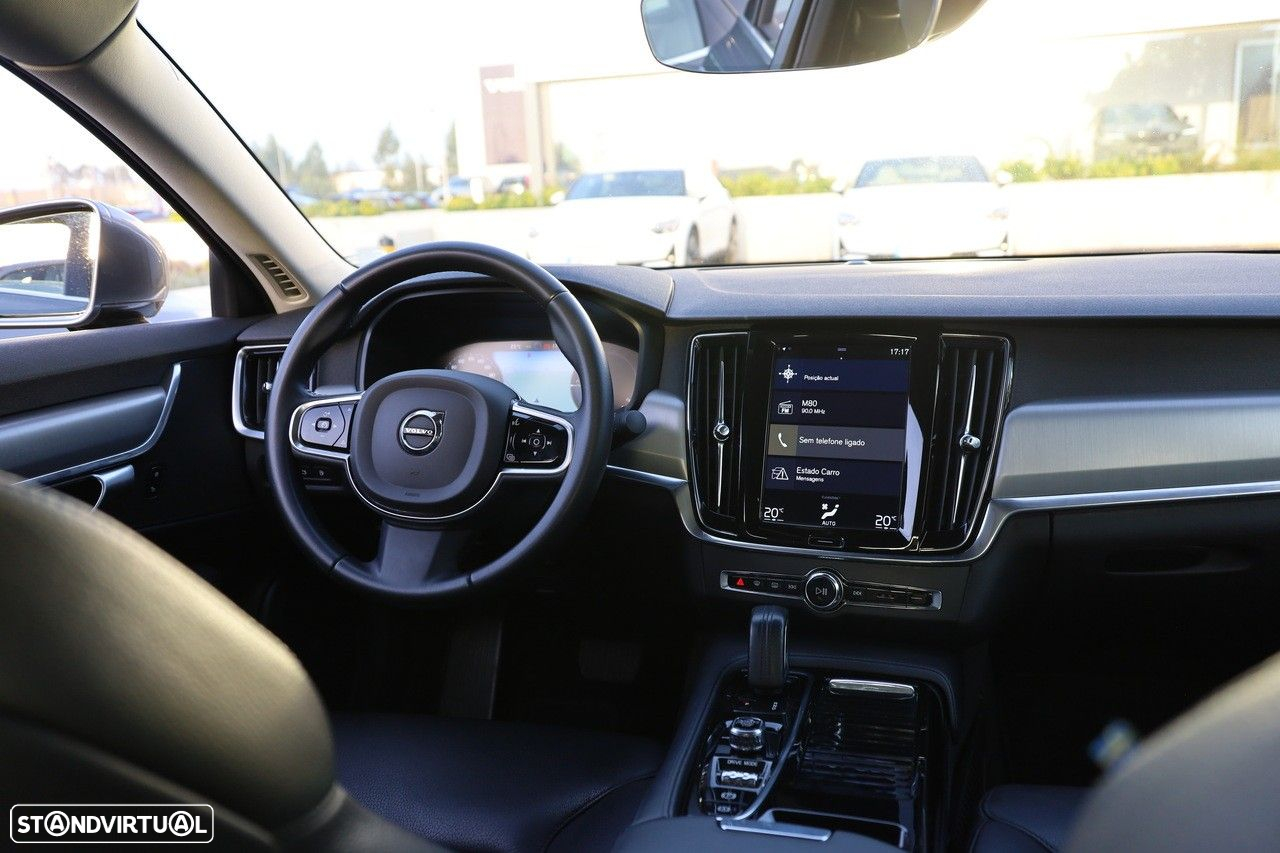 Volvo S90 2.0 T8 Momentum Plus AWD Geartronic - 15