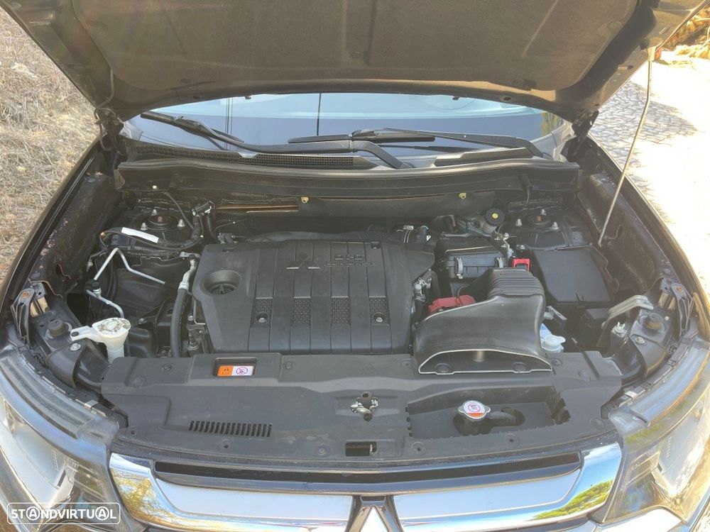 Mitsubishi Outlander 2.2 DI-D Instyle Navi - 50