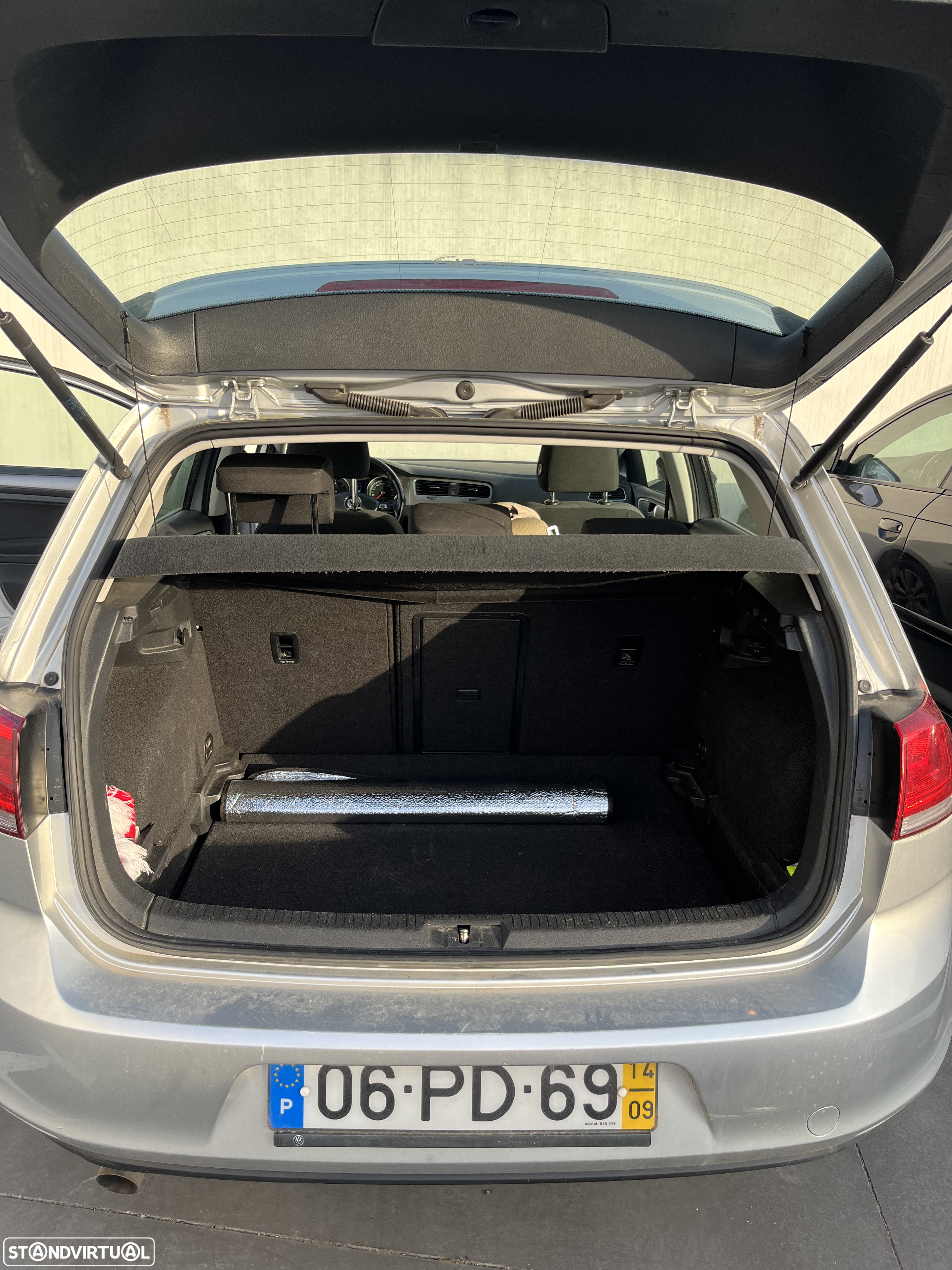 VW Golf 1.6 TDi BlueMotion Confortline - 8