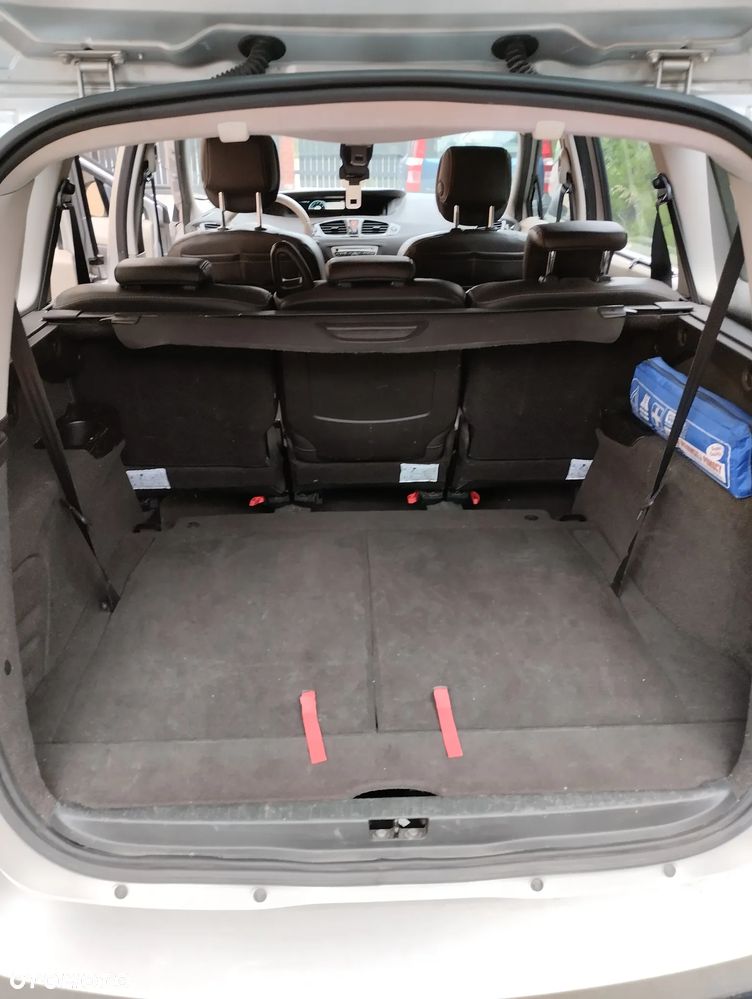 Renault Scenic - 9