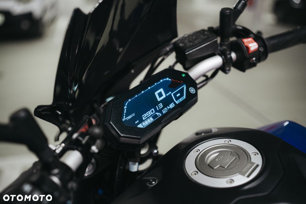 Yamaha MT - 12