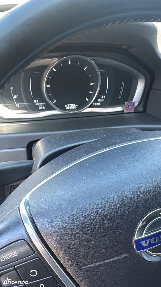 Volvo V70 D4 Geartronic Momentum - 5