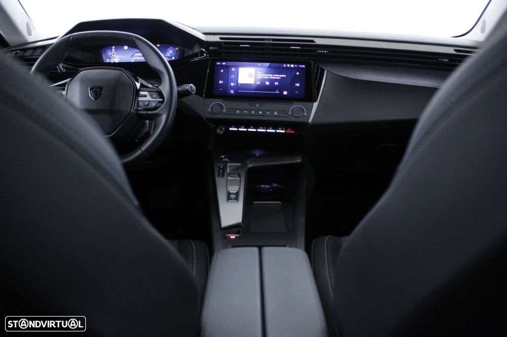 Peugeot 408 1.2 Hybrid Allure e-DCS6 - 18