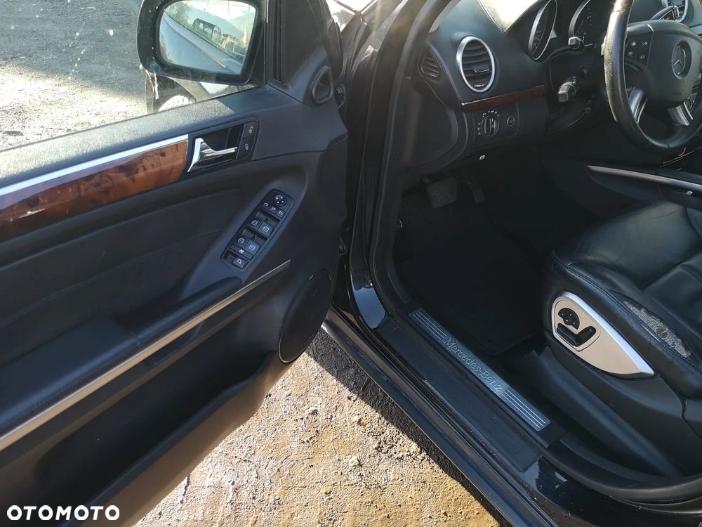 Mercedes-Benz GL 320 CDI 4Matic 7G-TRONIC - 26