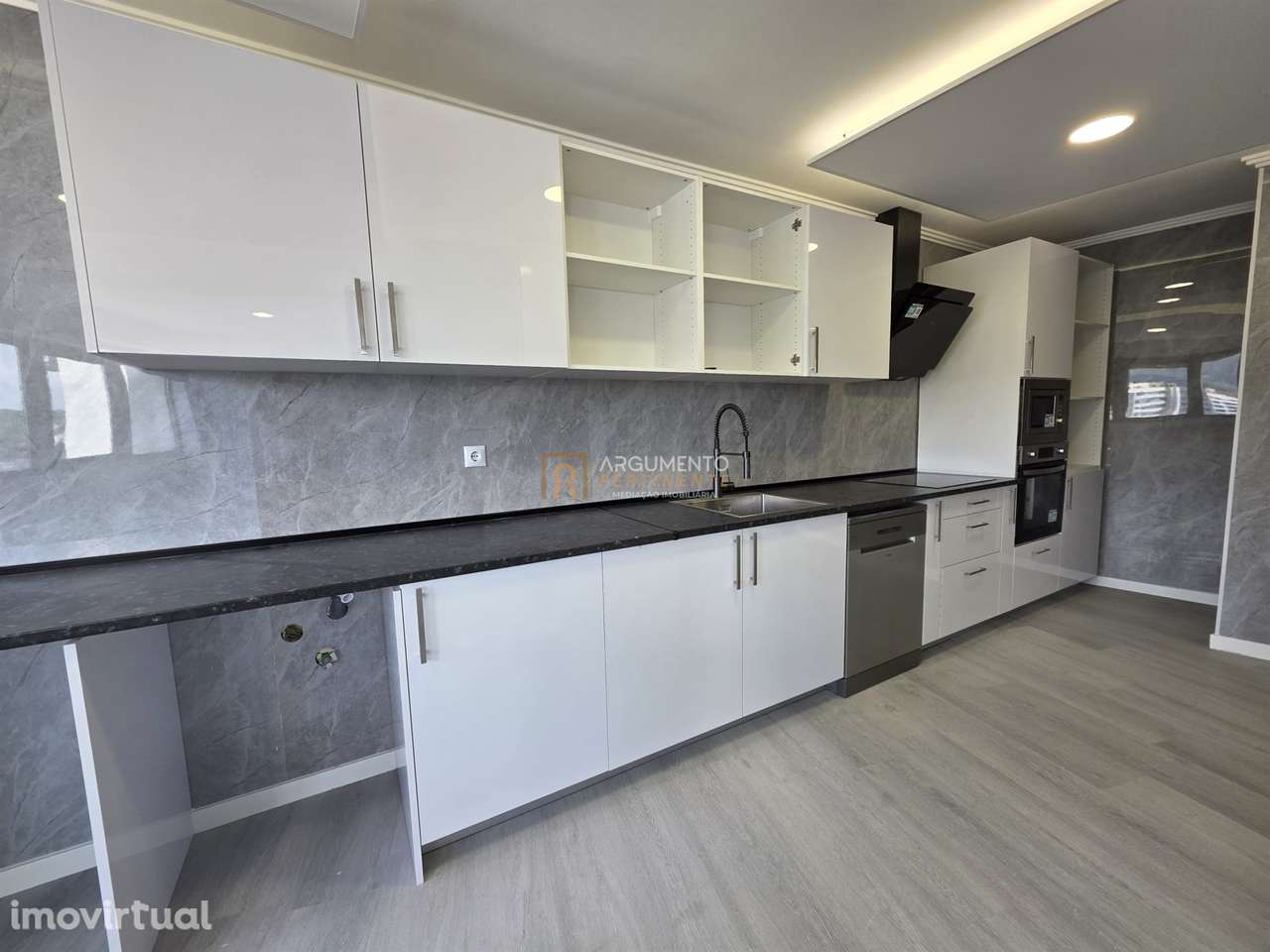 Apartamento T4 Venda em Braga (São Vicente),Braga - Grande imagem: 2/54