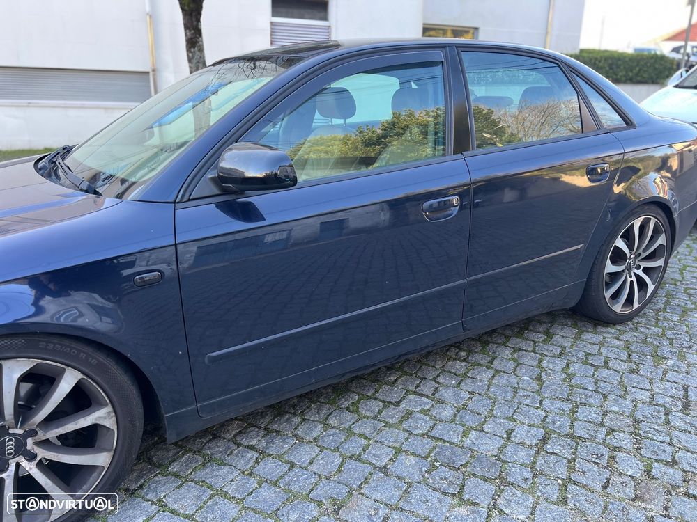 Audi A4 2.0 TDI Advance - 4