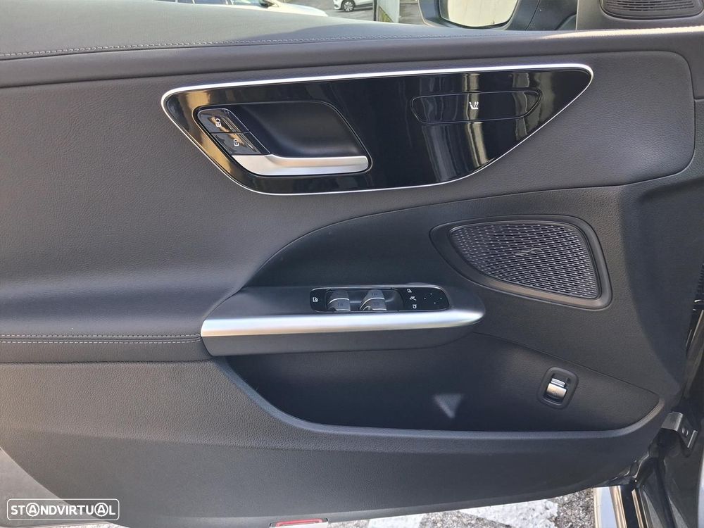 Mercedes-Benz C 300 de AMG Line - 10