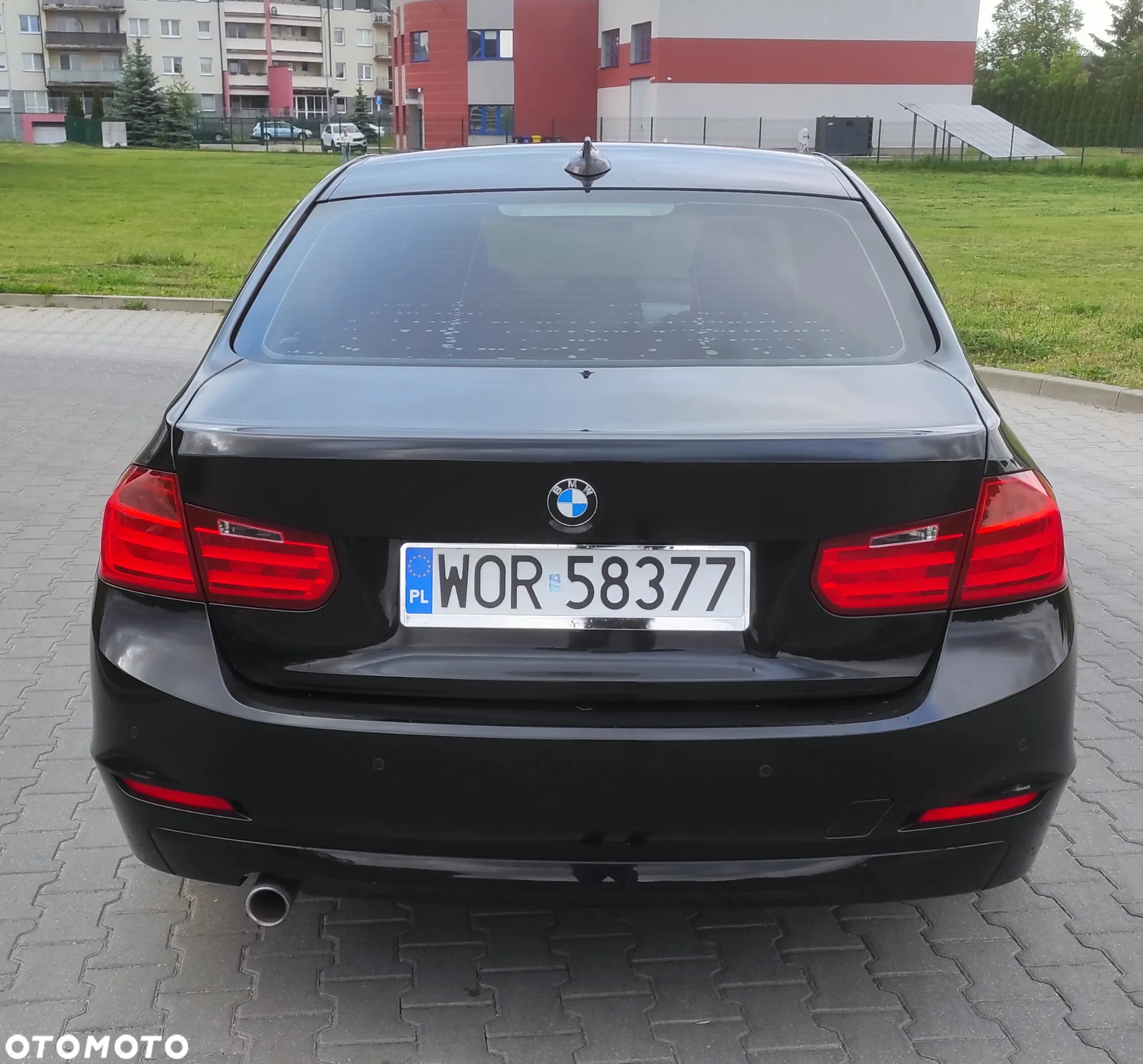 BMW Seria 3 318d - 10