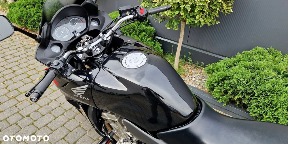 Honda CBF - 38