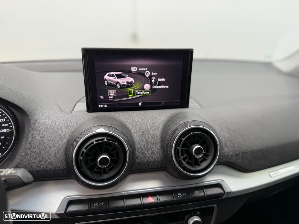 Audi Q2 30 TFSI Sport - 10