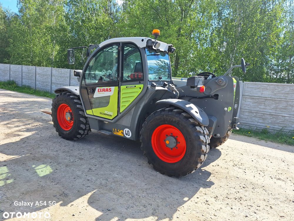 Claas Scorpion 7035 - 3