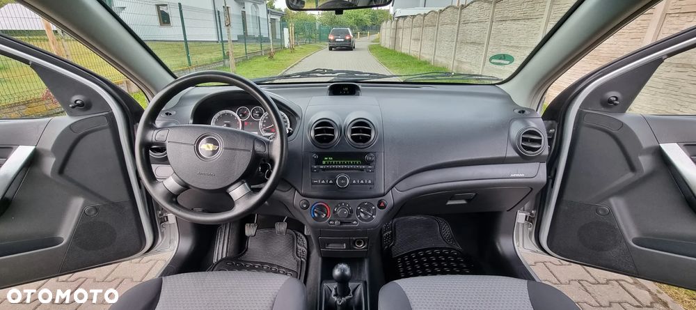 Chevrolet Aveo - 13
