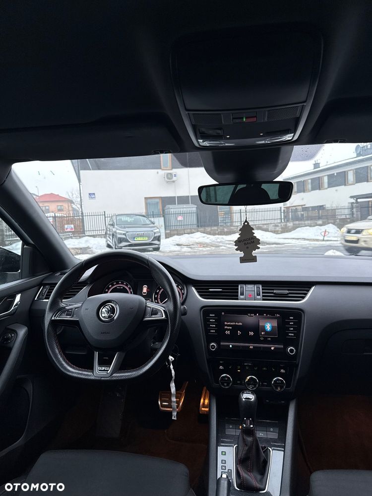 Skoda Octavia 2.0 TDI RS DSG - 9