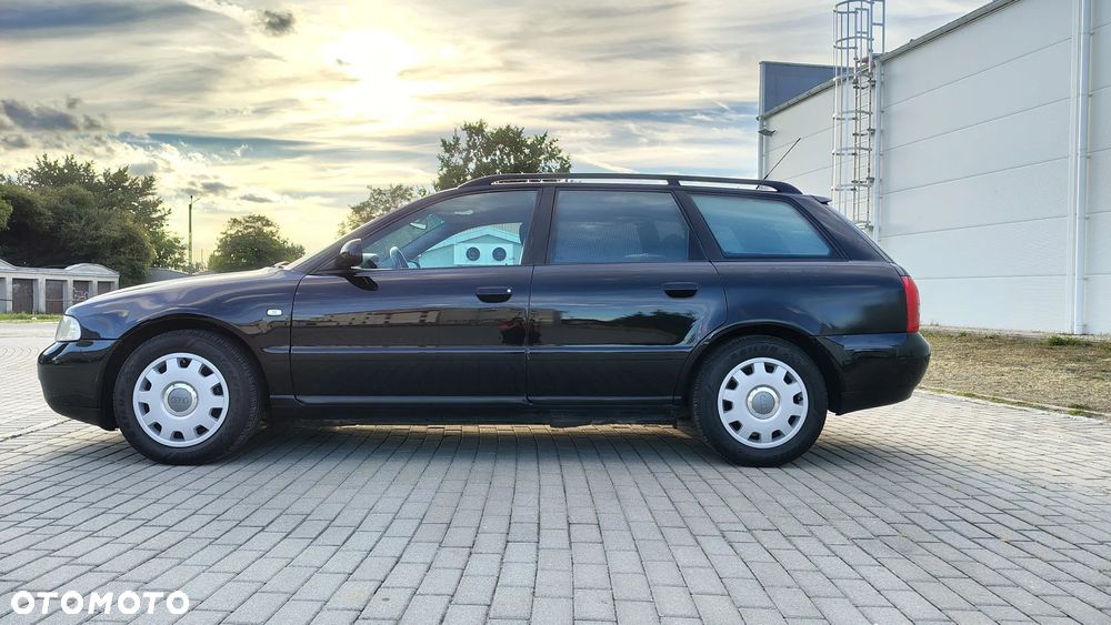 Audi A4 Avant 1.8 - 6