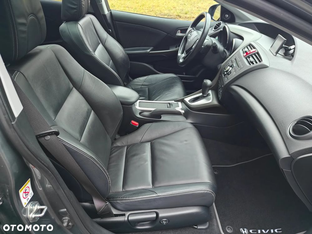 Honda Civic 1.8i-VTEC i-SHIFT Executive - 30
