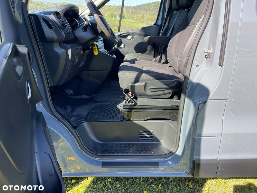 Renault Trafic - 24