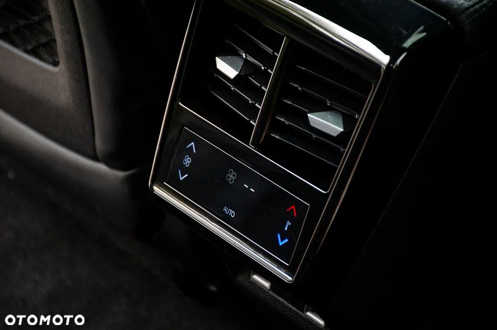 DS Automobiles DS 7 Crossback 2.0 BlueHDi Performance Line + - 21