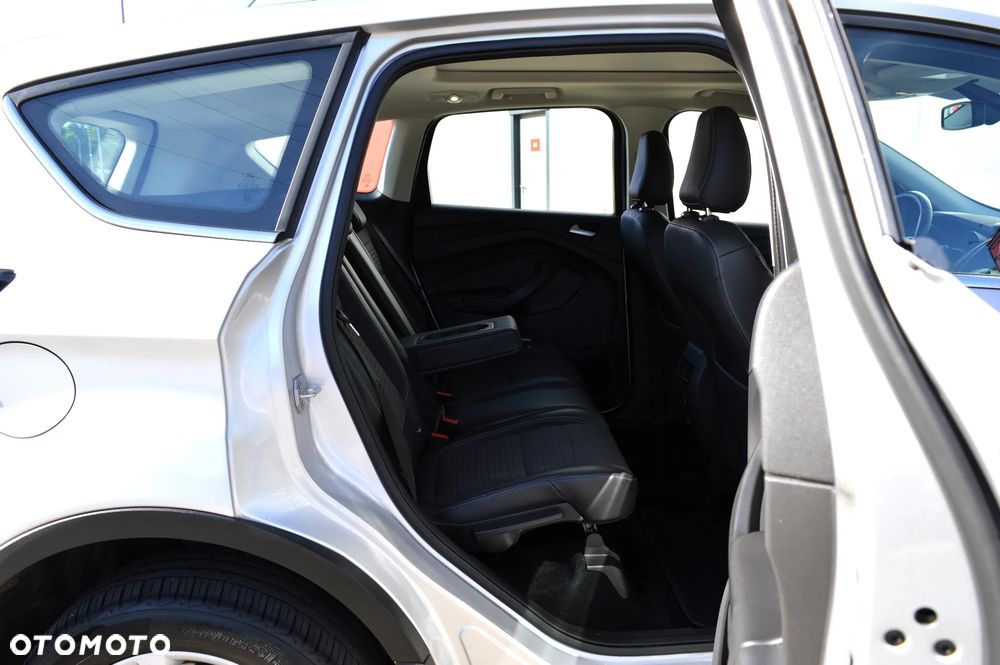 Ford Kuga 2.0 TDCi AWD Titanium - 12