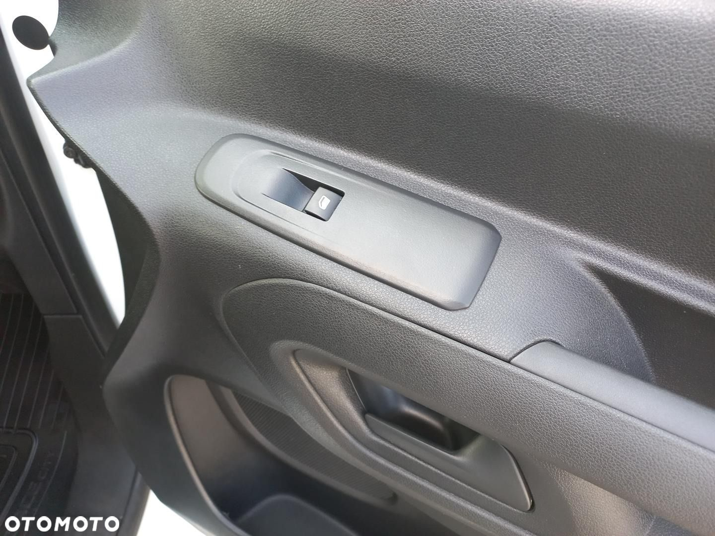 Toyota PROACE CITY - 24