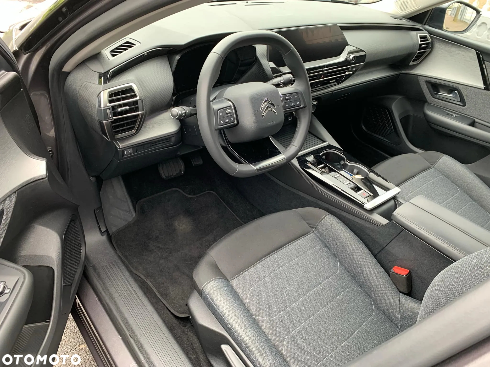 Citroën C5X 1.2 PureTech Feel EAT8 - 13