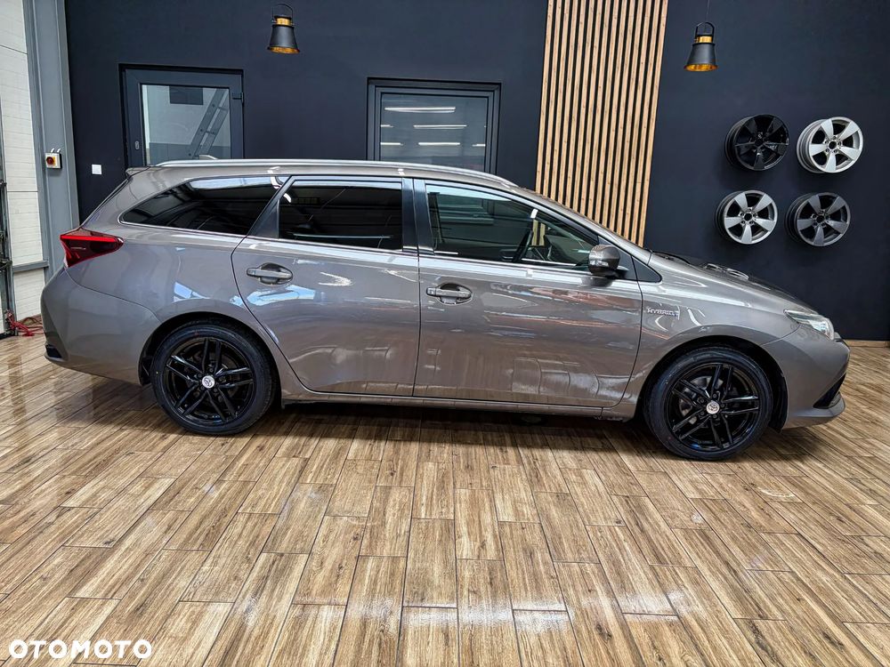 Toyota Auris 1.8 HSD Prestige - 7