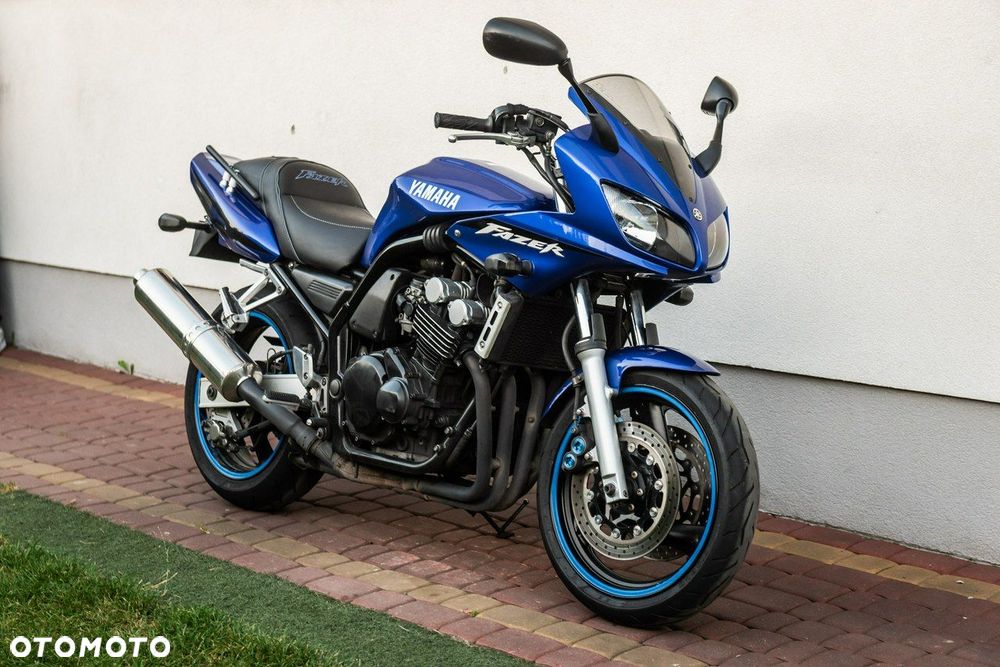 Yamaha FZS - 1