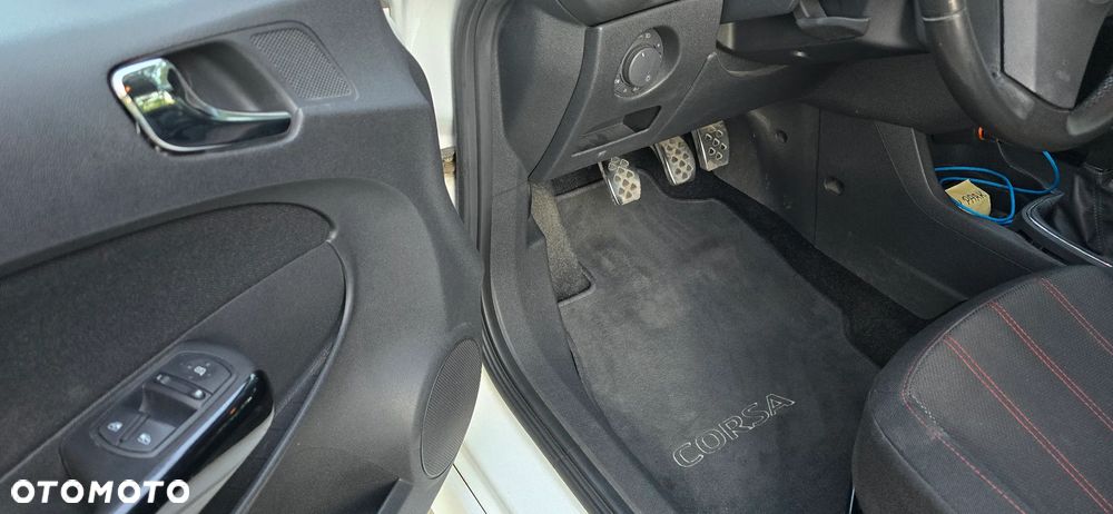 Opel Corsa 1.4 16V Color Edition - 9