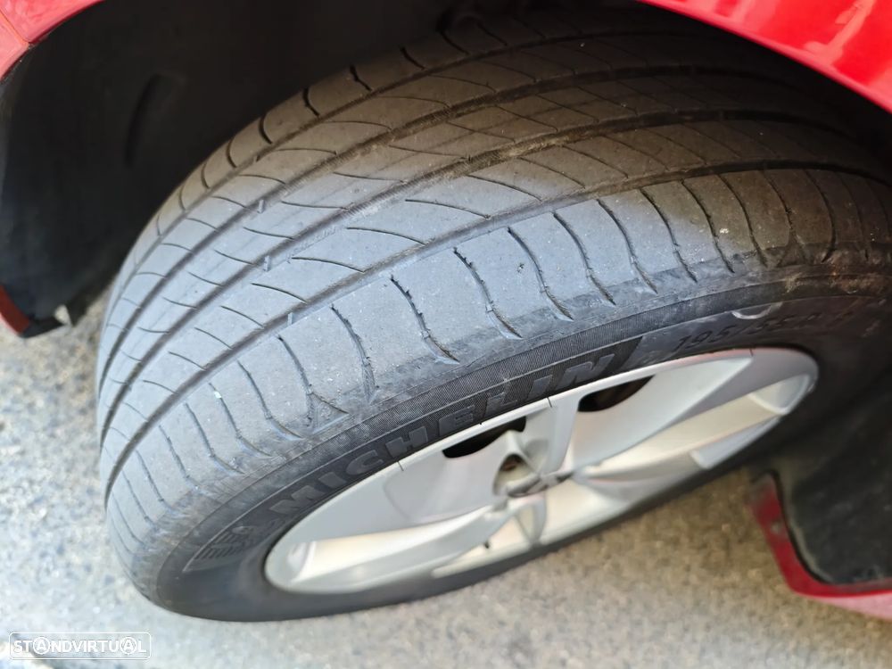 Renault Clio 0.9 TCe Limited - 11