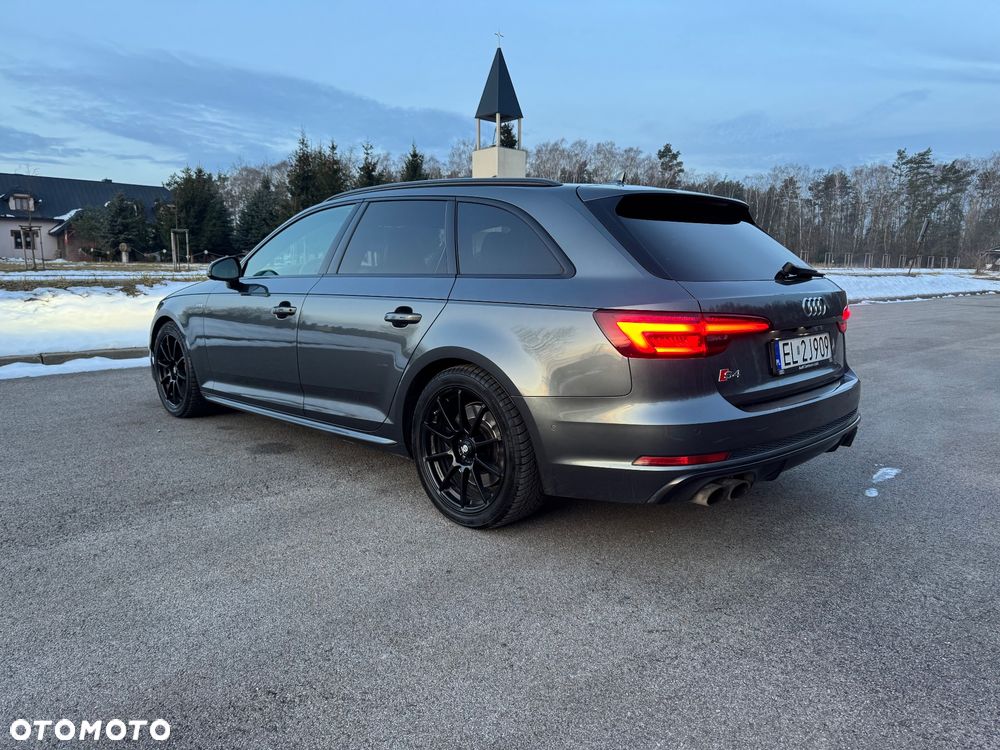 Audi S4 Limousine - 9