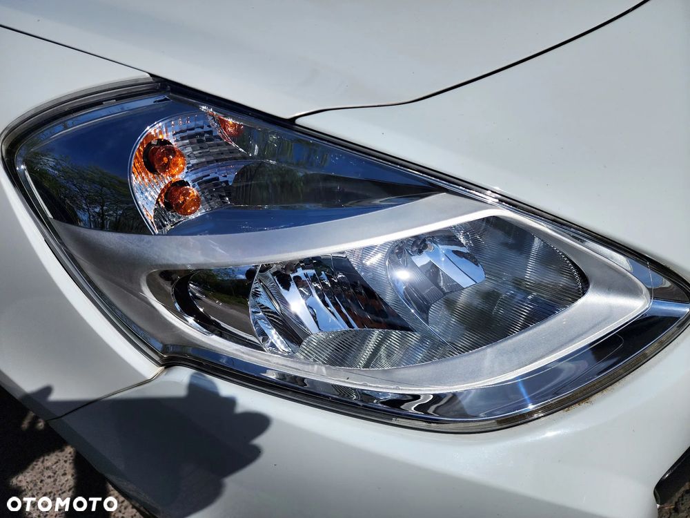 Renault Clio 1.2 16V 75 Expression - 13