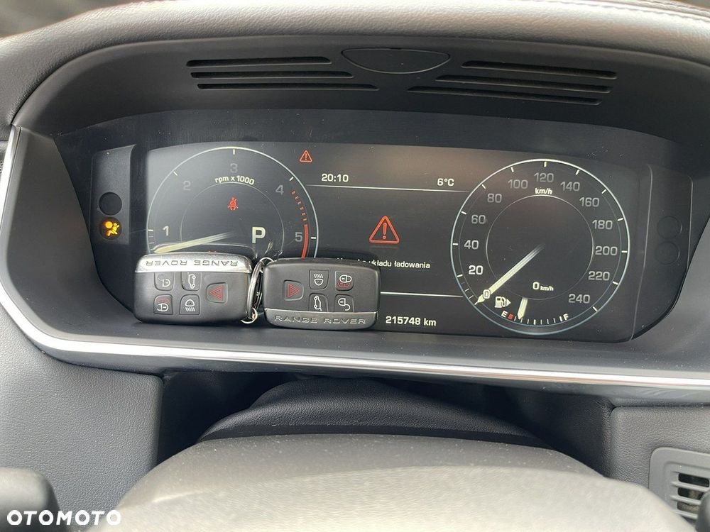 Land Rover Range Rover Sport D300 (SDV6) HSE Dynamic - 9