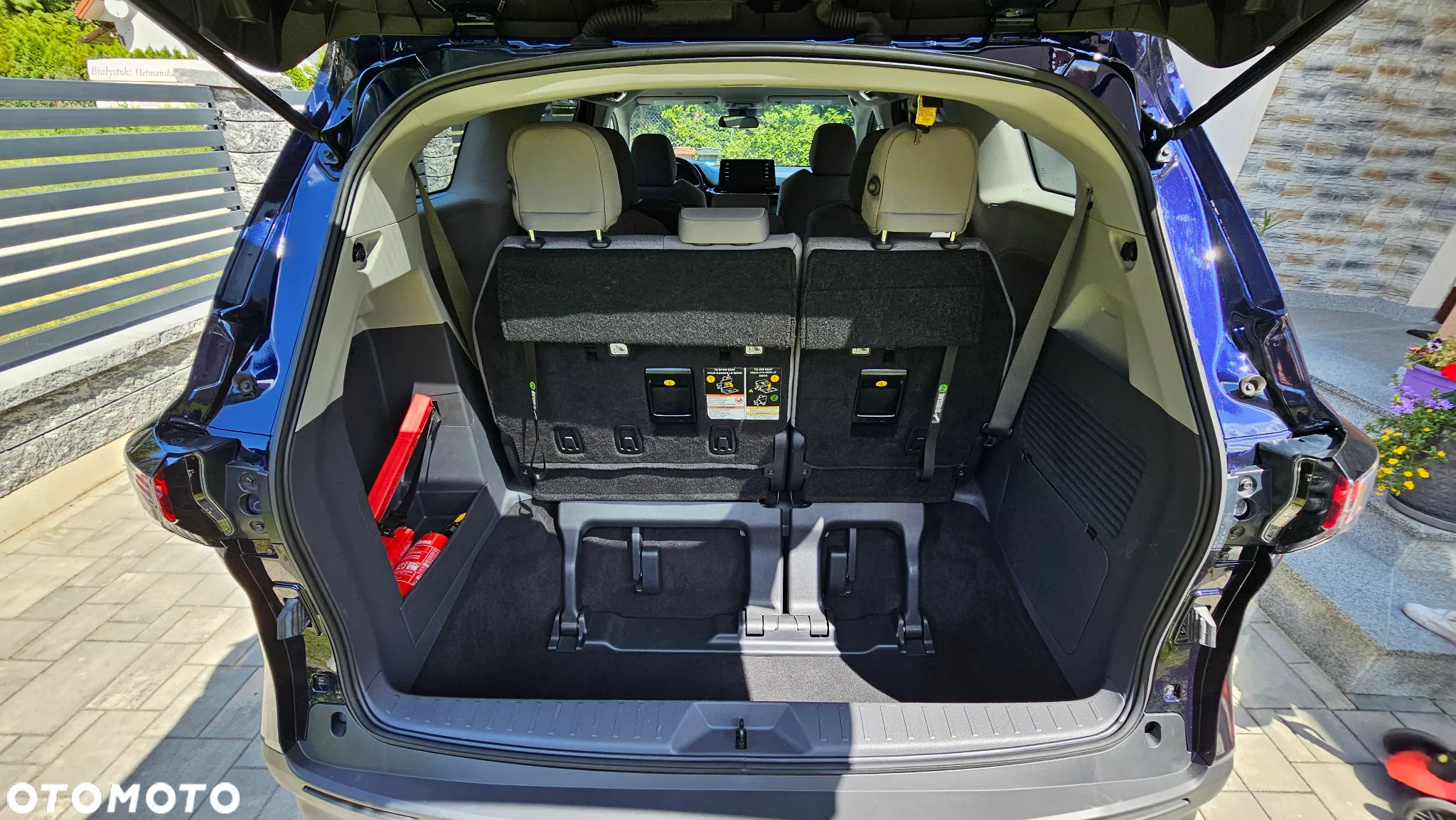 Toyota Sienna - 14