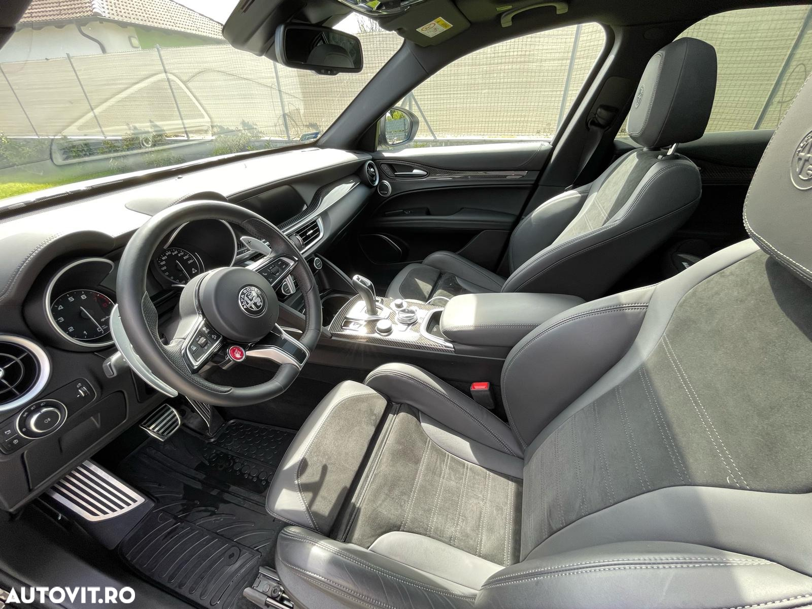 Alfa Romeo Stelvio 2.9 V6 Turbo AWD AT8 Quadrifoglio - 13