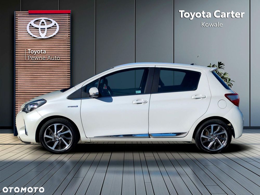 Toyota Yaris Hybrid 100 Dynamic - 3