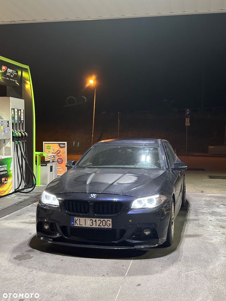 BMW Seria 5 525d xDrive - 8
