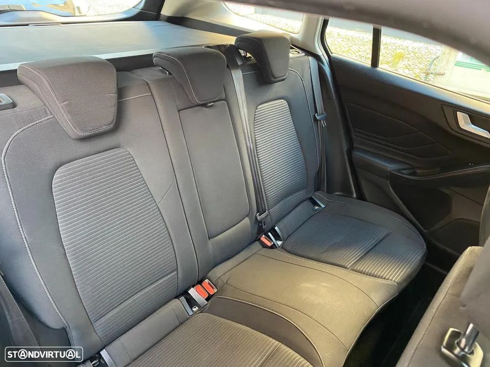 Ford Focus SW 1.5 EcoBlue S&S TITANIUM STYLE - 33
