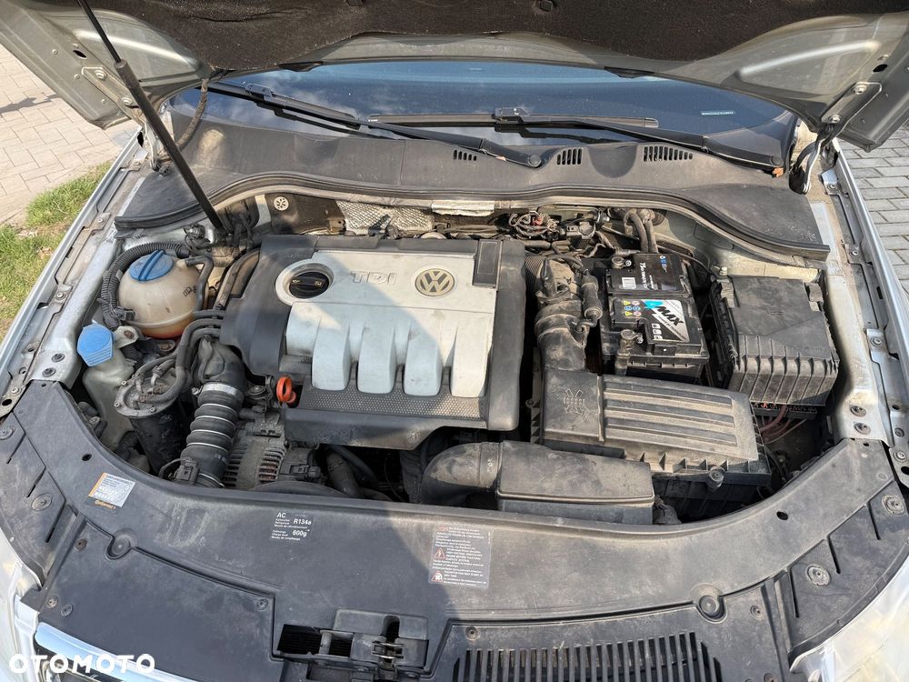 Volkswagen Passat - 13