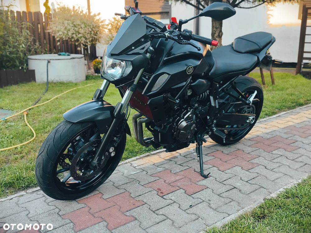 Yamaha MT - 15