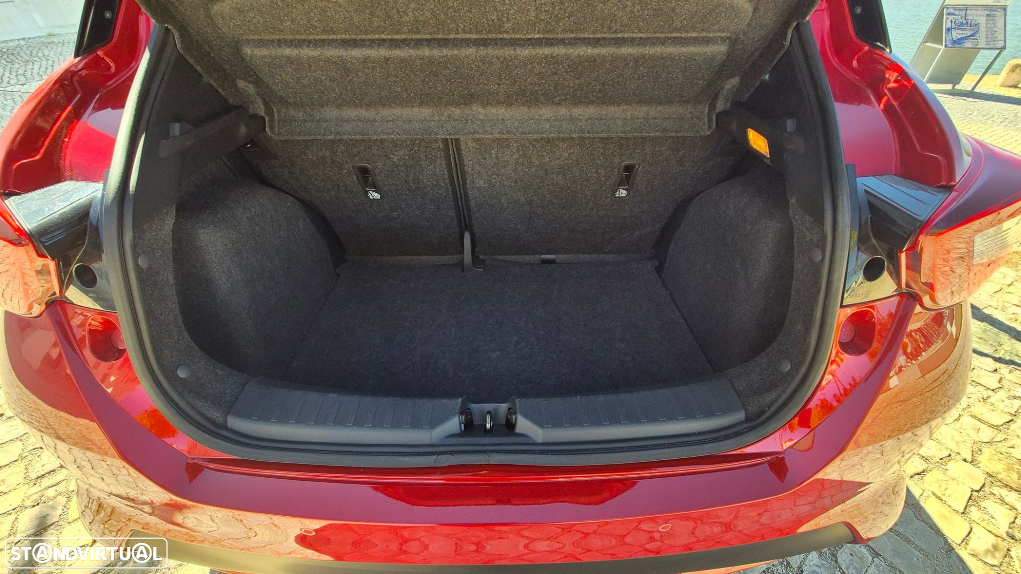 Nissan Micra 1.0 IG-T N-Connecta - 31