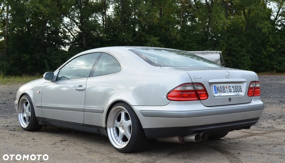 Mercedes-Benz CLK - 5