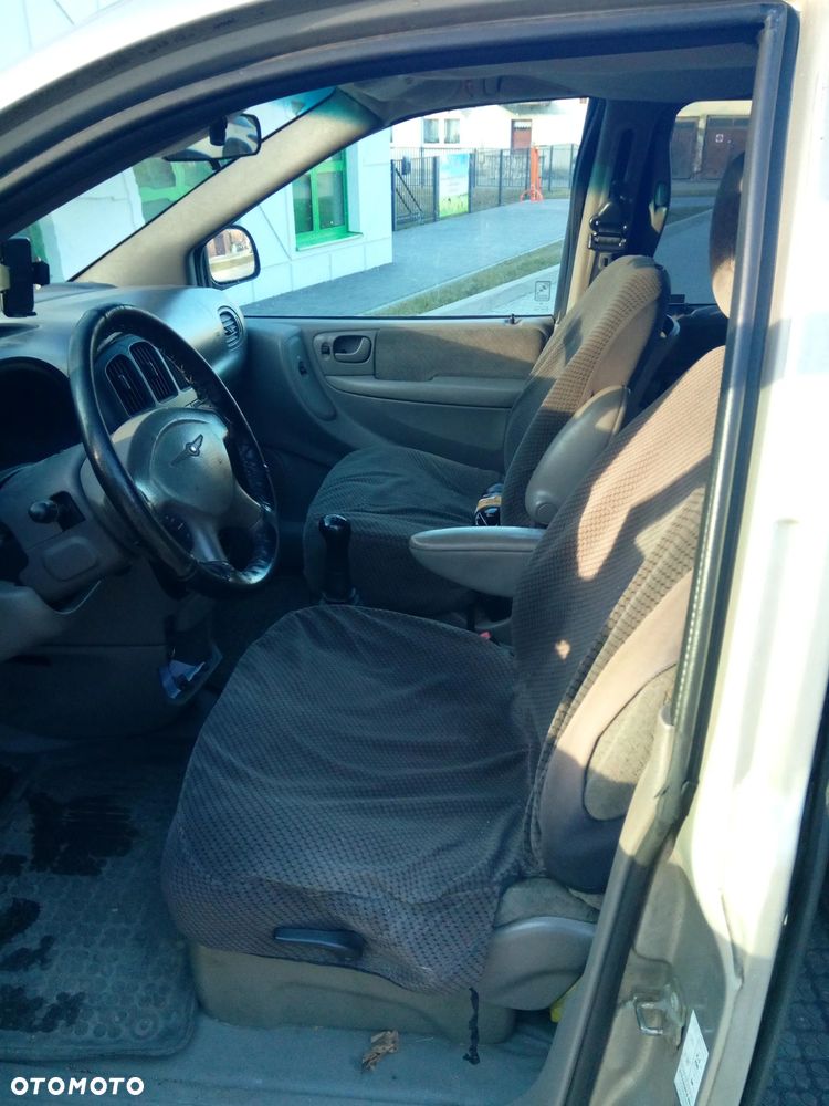 Chrysler Grand Voyager 2.5L CRD SE - 5