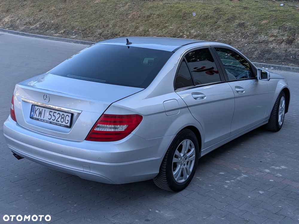 Mercedes-Benz Klasa C 180 7G-TRONIC - 5