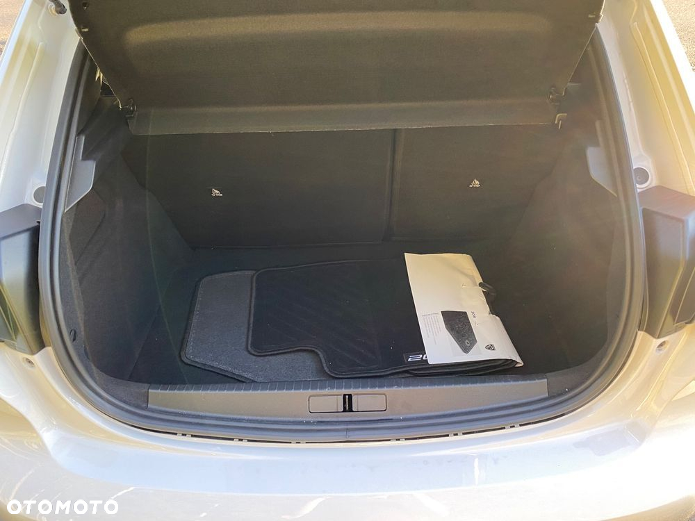 Peugeot 208 1.2 PureTech Allure S&S - 6