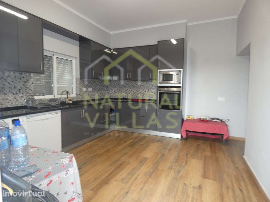 Andar de Moradia T3 com Barbecue em Mata Lobos, Faro - Grande imagem: 3/16