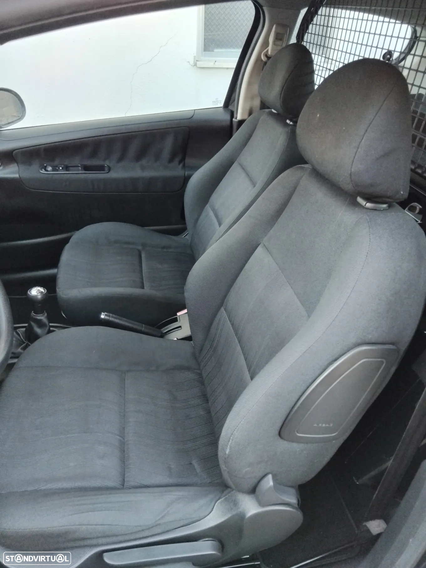 Peugeot 207 - 3