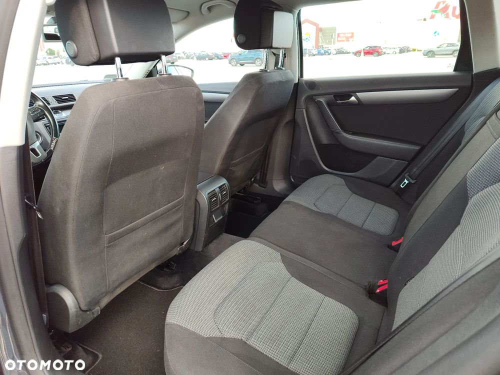 Volkswagen Passat 2.0 TDI 4Mot Comfortline - 11
