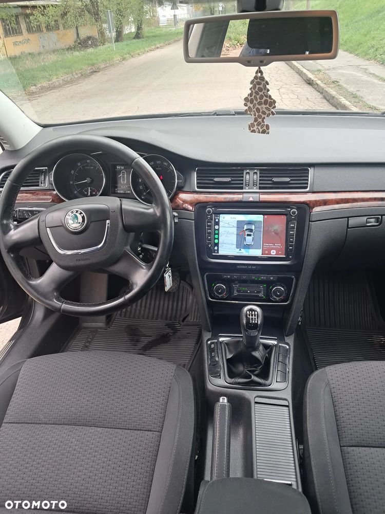 Skoda Superb - 16