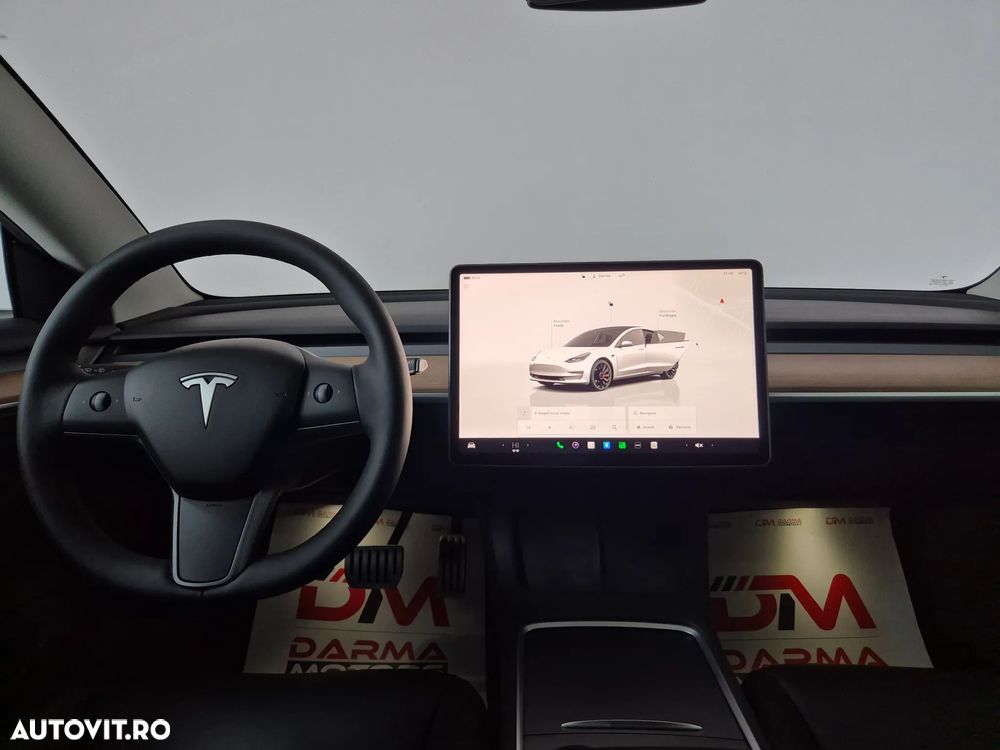 Tesla Model 3 Performance - 12